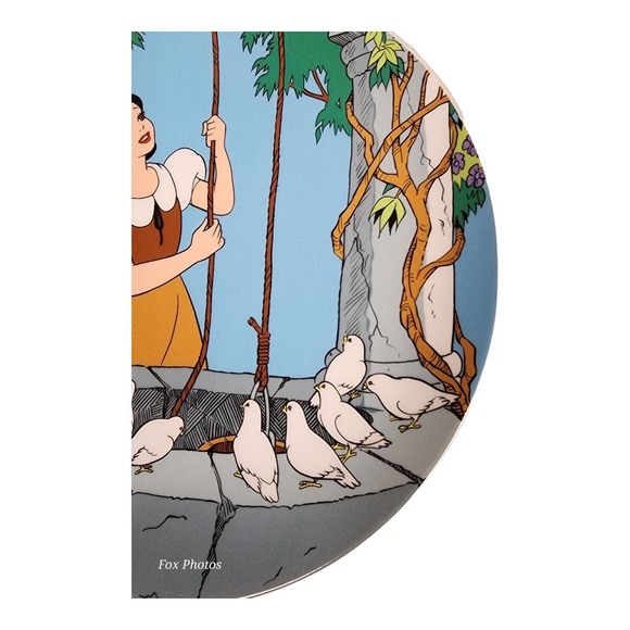 Disney Snow White "At the Wishing Well" Collector Plate Fairytale Collectible - Picture 3 of 7